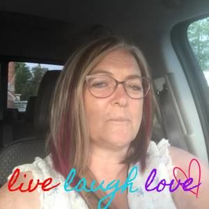 Meet your Posher, Denise